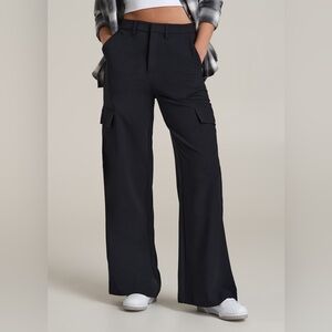 NWT H&M Black Wide Leg Cargo Pants Size 2